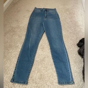 Fashion Nova size 7 skinny with some stretch
